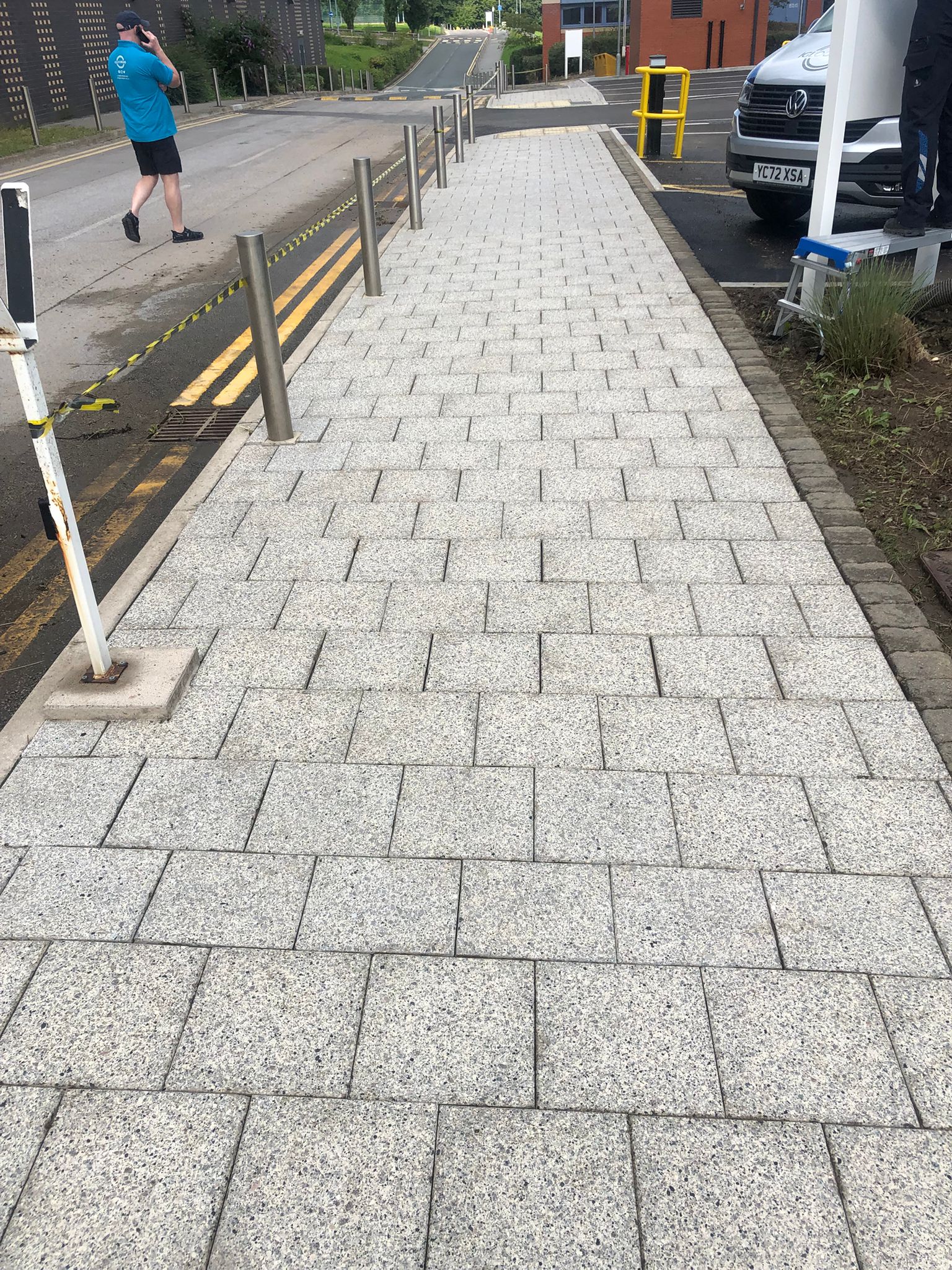 Professional Driveway & Patio Cleaning in Doncaster by DHP Jet Services 13