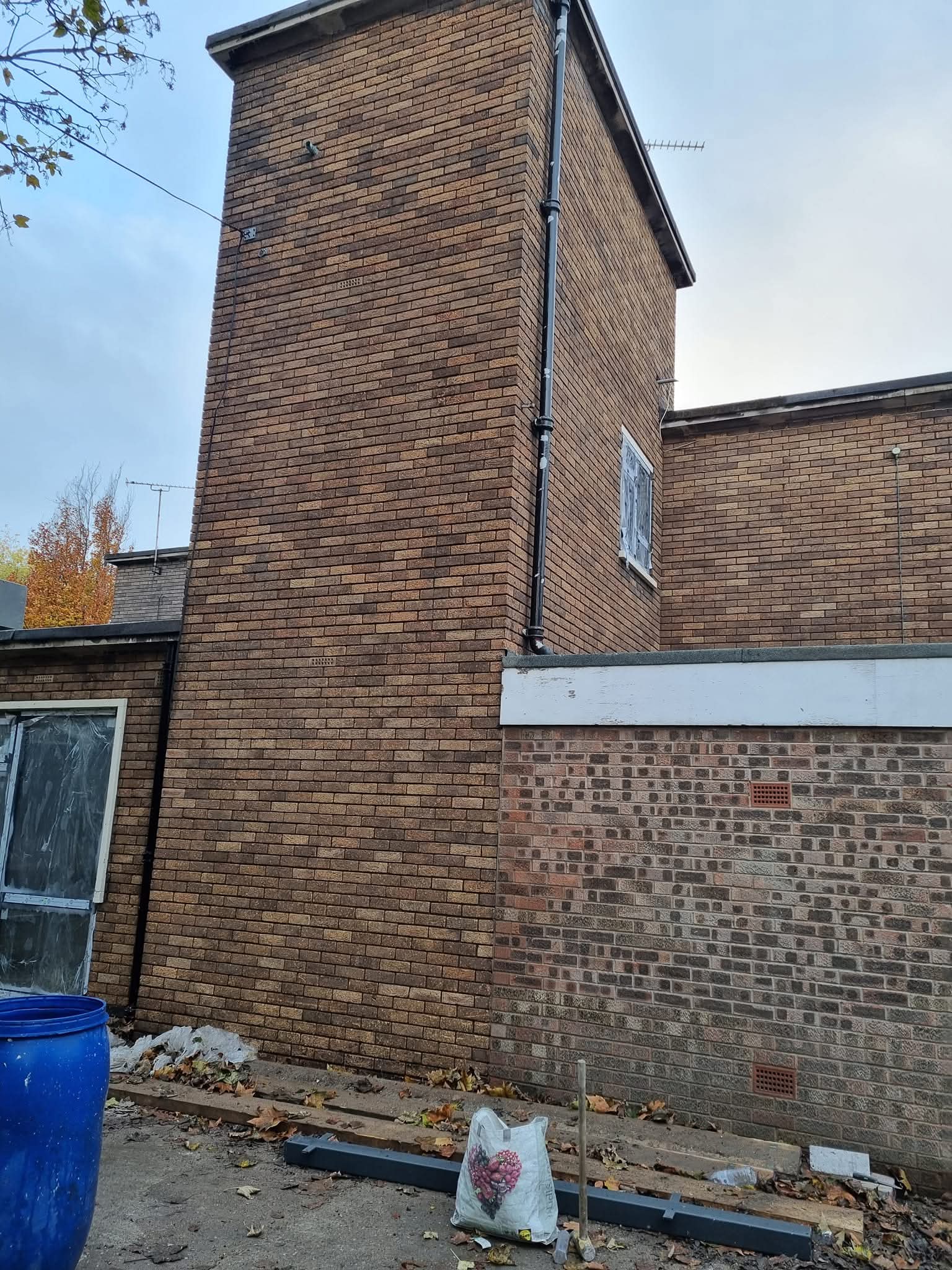 Professional Graffiti Removal in Doncaster by DHP Jet Services 10